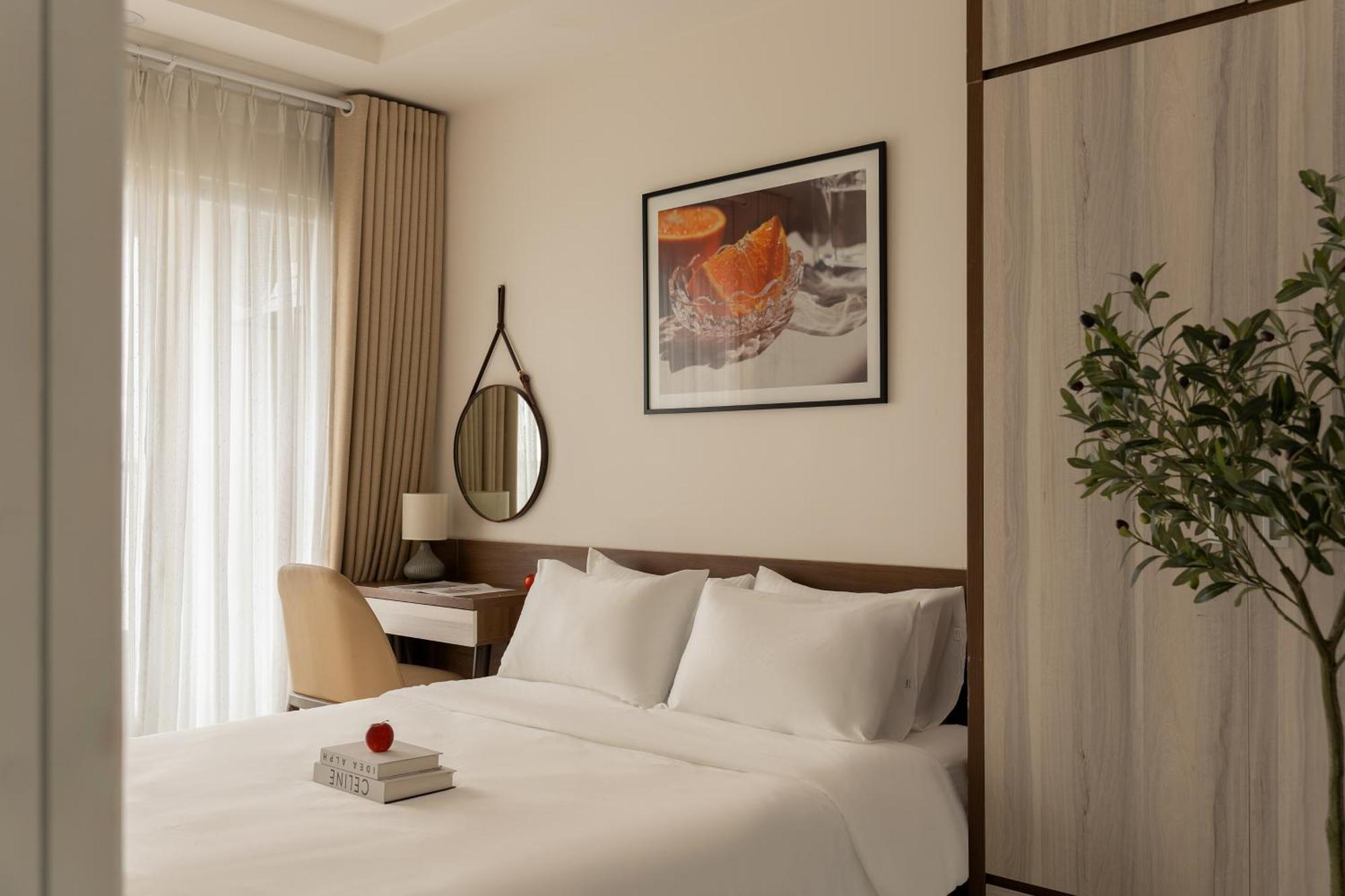 2 Bedroom Terra Royal, 280 Nam Ky Khoi Nghia, District 3,